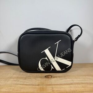 Calvin Klein Jeans Crossbody Bag Womens Small Black Logo Print Camera Purse